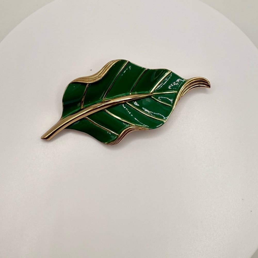 Vintage Crown Trifari Green Enamel Leaf
Brooch 1960s
